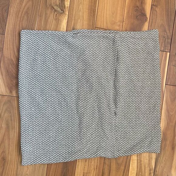 Set of 2 large pillow covers. - Picture 2 of 3